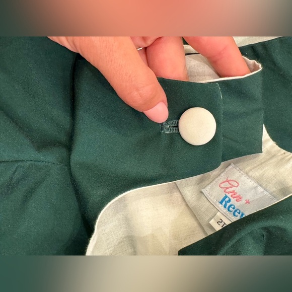 Ann + Reeves Teddy Bear Smocked JonJon Green Romper - Picture 4 of 5